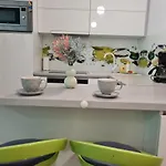 Apartamento Apartamentyprzymorzu Z Basenem I Bawialnia