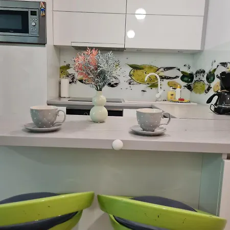 Apartament Apartamentyprzymorzu Z Basenem I Bawialnią