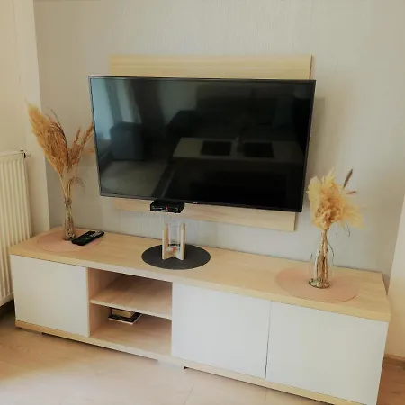 Apartamentyprzymorzu Z Basenem I Bawialnia