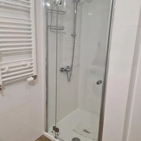 Apartamentyprzymorzu Z Basenem I Bawialnią Apartament Kołobrzeg