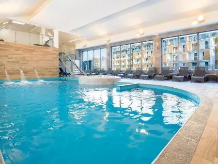 Apartamentyprzymorzu Z Basenem I Bawialnia Apartment