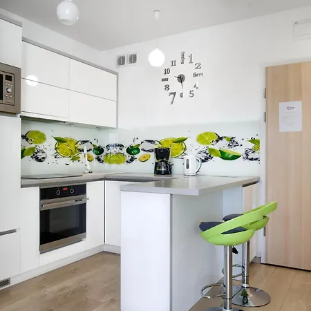 Apartamentyprzymorzu Z Basenem I Bawialnią