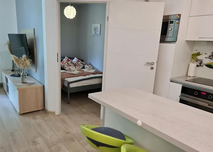 Apartamentyprzymorzu Z Basenem I Bawialnią Apartament