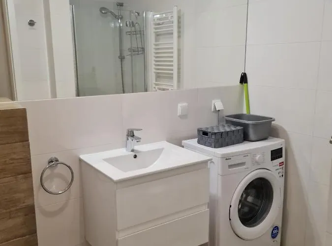 Apartament Apartamentyprzymorzu Z Basenem I Bawialnią *