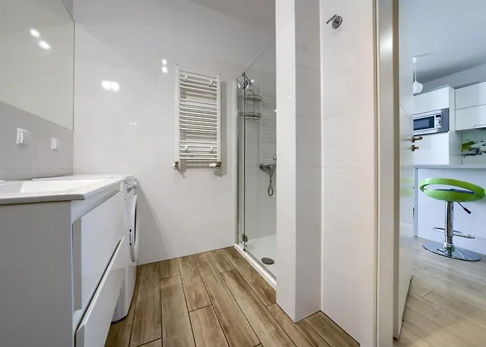 Apartamentyprzymorzu Z Basenem I Bawialnią Kołobrzeg