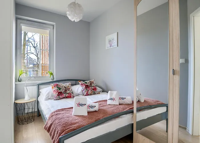 Apartamentyprzymorzu Z Basenem I Bawialnią Apartament